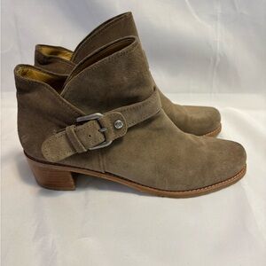 Stuart Weitzman Dude Taupe Suede Buckle Block Heel Ankle Bootie Women Size 8.5